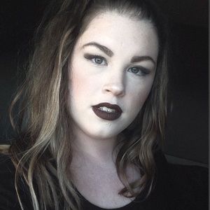 Meet your Posher, Jazmine